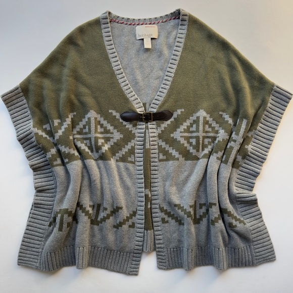 Banana Republic Heritage Poncho Sweater Knit Buckle Heavy Poncho Women's XS/S - Picture 2 of 9